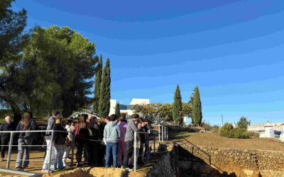 El alumnado de Latín explora la Carmona romana en una jornada de patrimonio y aprendizaje